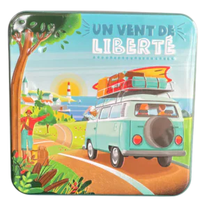 Assortiment palets bretons et galettes bretonne dans une boite métallique souvenir de Bretagne biscuits traditionnel au beurre salé.