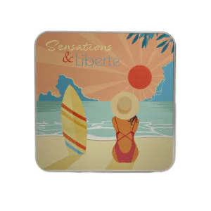 Assortiment palets bretons et galettes bretonne dans une boite métallique souvenir de Bretagne biscuits traditionnel au beurre salé.